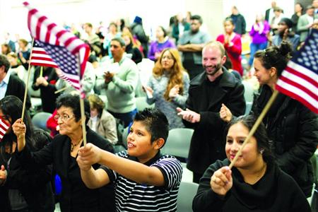 [新聞] 奧巴馬擬擴大非法移民寬限項目允許多數人留美