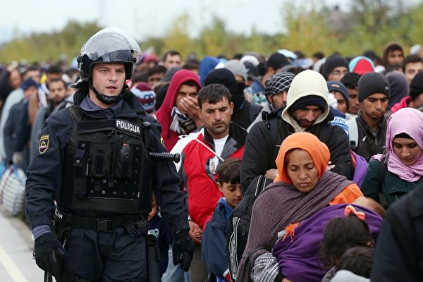 [新聞] 申請庇護人數暴漲 法國欲改移民政策